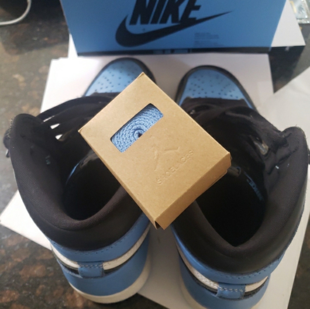 Nike Jordan 1's 1985 Retro University Blue 7Y Sold Out!!!!